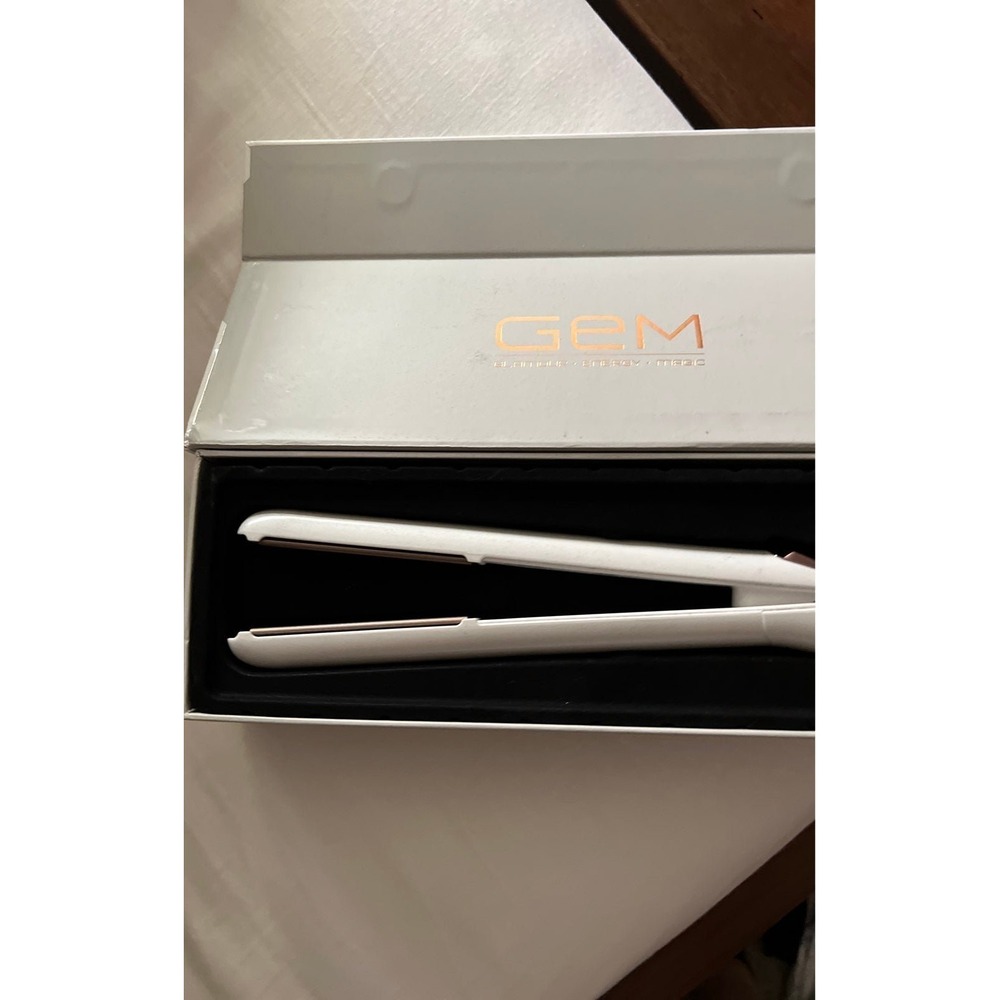 GEM 3X Moisture Protection 1-Inch Digital Flat Iron Pearl White New